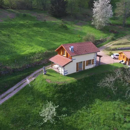 Holiday home Maison Montagnarde Renovee Avec Cheminee Et Randonnees - Fr-1-589-281