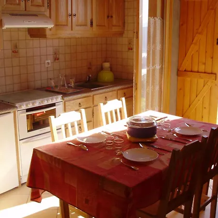 Maison Montagnarde Renovee Avec Cheminee Et Randonnees Landhuis *
