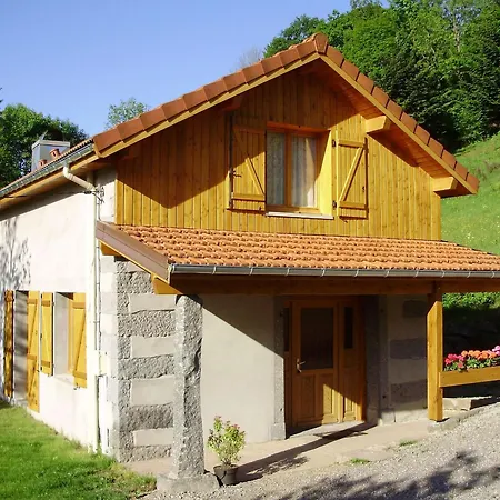 Holiday home Maison Montagnarde Renovee Avec Cheminee Et Randonnees - Fr-1-589-281