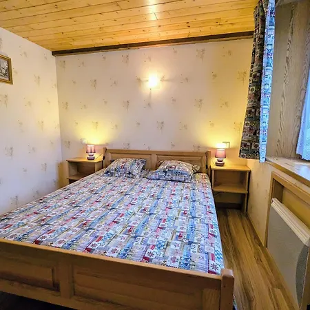 Landhuis Maison Montagnarde Renovee Avec Cheminee Et Randonnees *