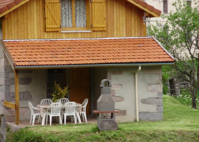 Prázdninový dům Maison Montagnarde Renovee Avec Cheminee Et Randonnees - Fr-1-589-281
