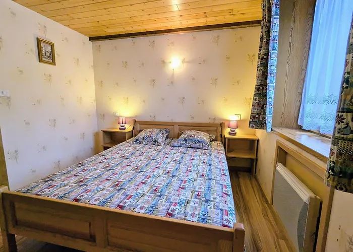 Prázdninový dům Maison Montagnarde Renovee Avec Cheminee Et Randonnees - Fr-1-589-281 *